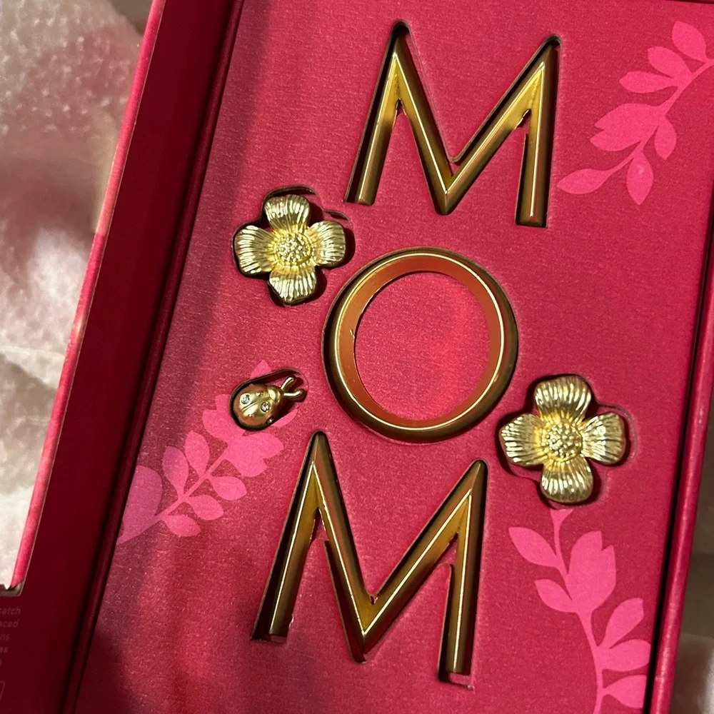 Anthropologie “MOM” Candle Charms – Sentimental Giftable Accent